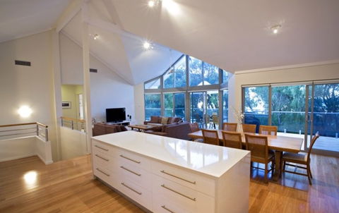 Cape Constructions - Builders Australia 1