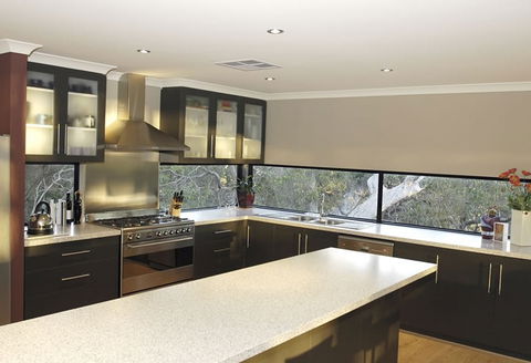 Qest Holdings - Builders Australia 0