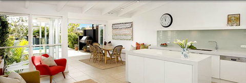 Irvine's Building Pty Ltd - Builders Australia 0