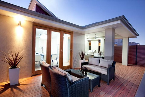 Weeks Peacock Homes - Builders Australia 0