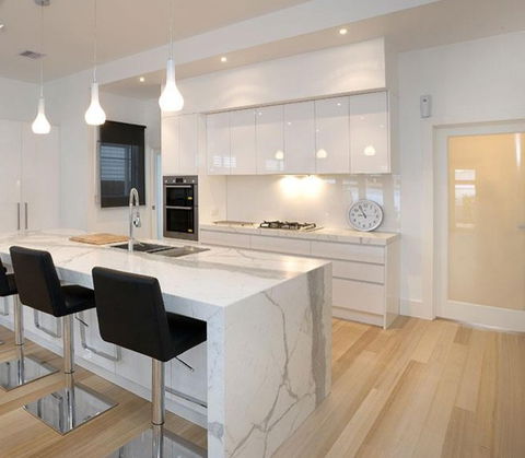 Hille's Home Extensions - Builders Australia 0