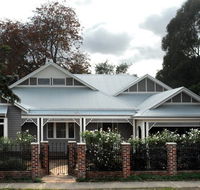 M J Bright Builders - Builders Australia