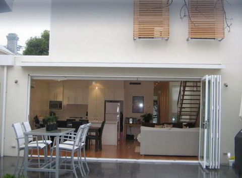 Dick Reynold Building P/L (Master Builders Association Of Victoria) - Builders Australia 2