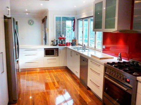 Jo's Makeovers - Builders Australia 1