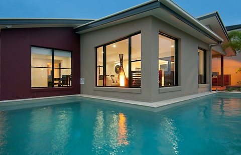 P J Burns Builders - Builders Australia 0